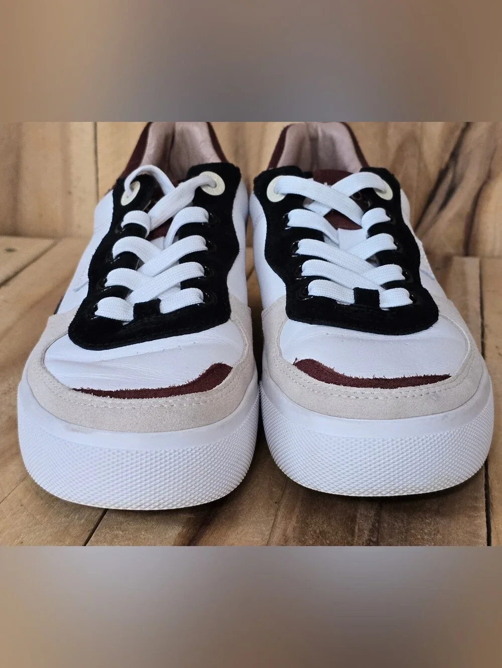 Taos Pop Soul Womens 7.5 M Leather Fashion Sneakers Black Brown White NWOB